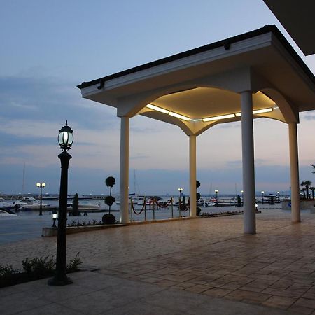 Hotel Palace Marina Dinevi Sveti Vlas Esterno foto