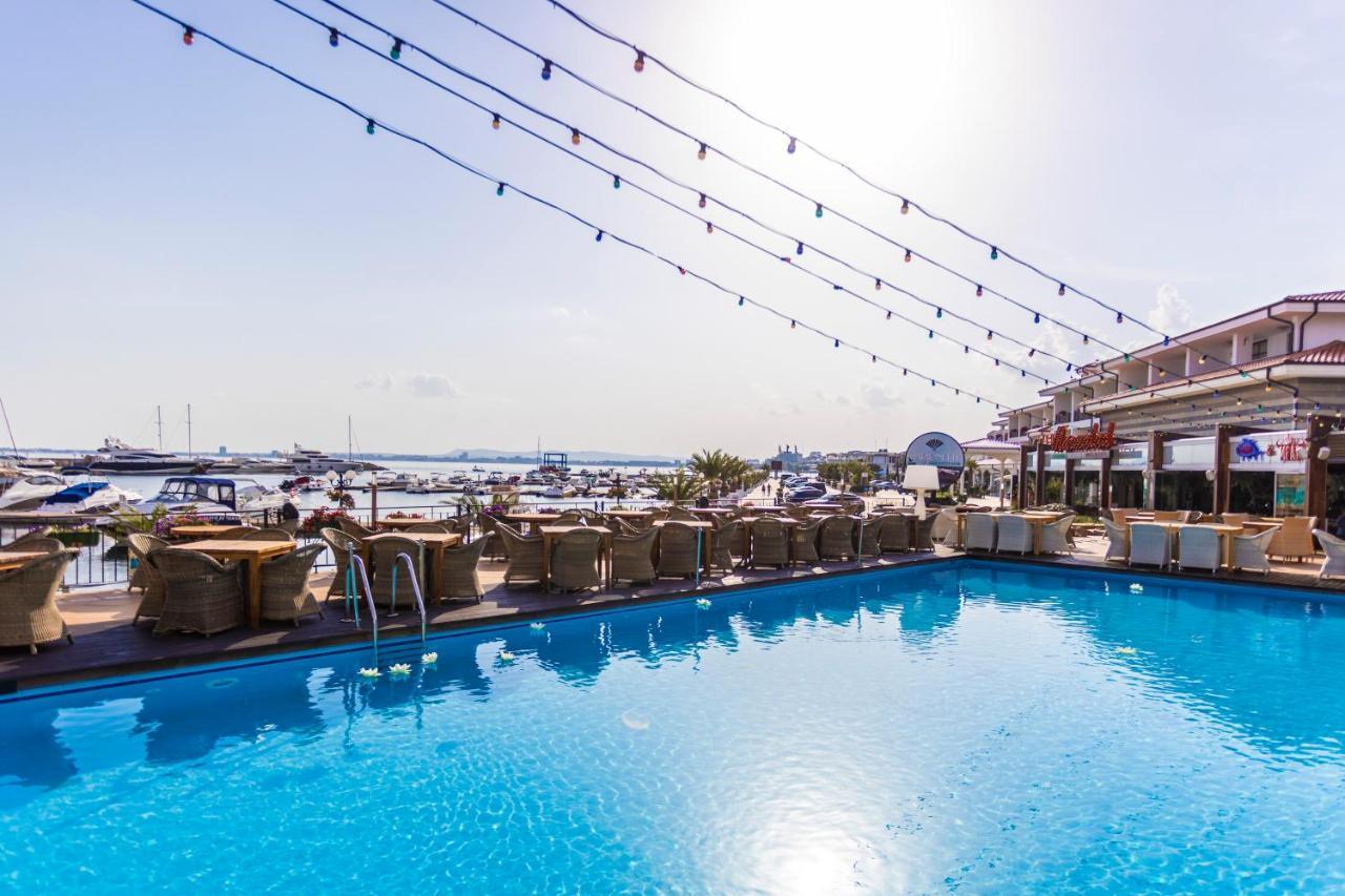 Hotel Palace Marina Dinevi Sveti Vlas Esterno foto
