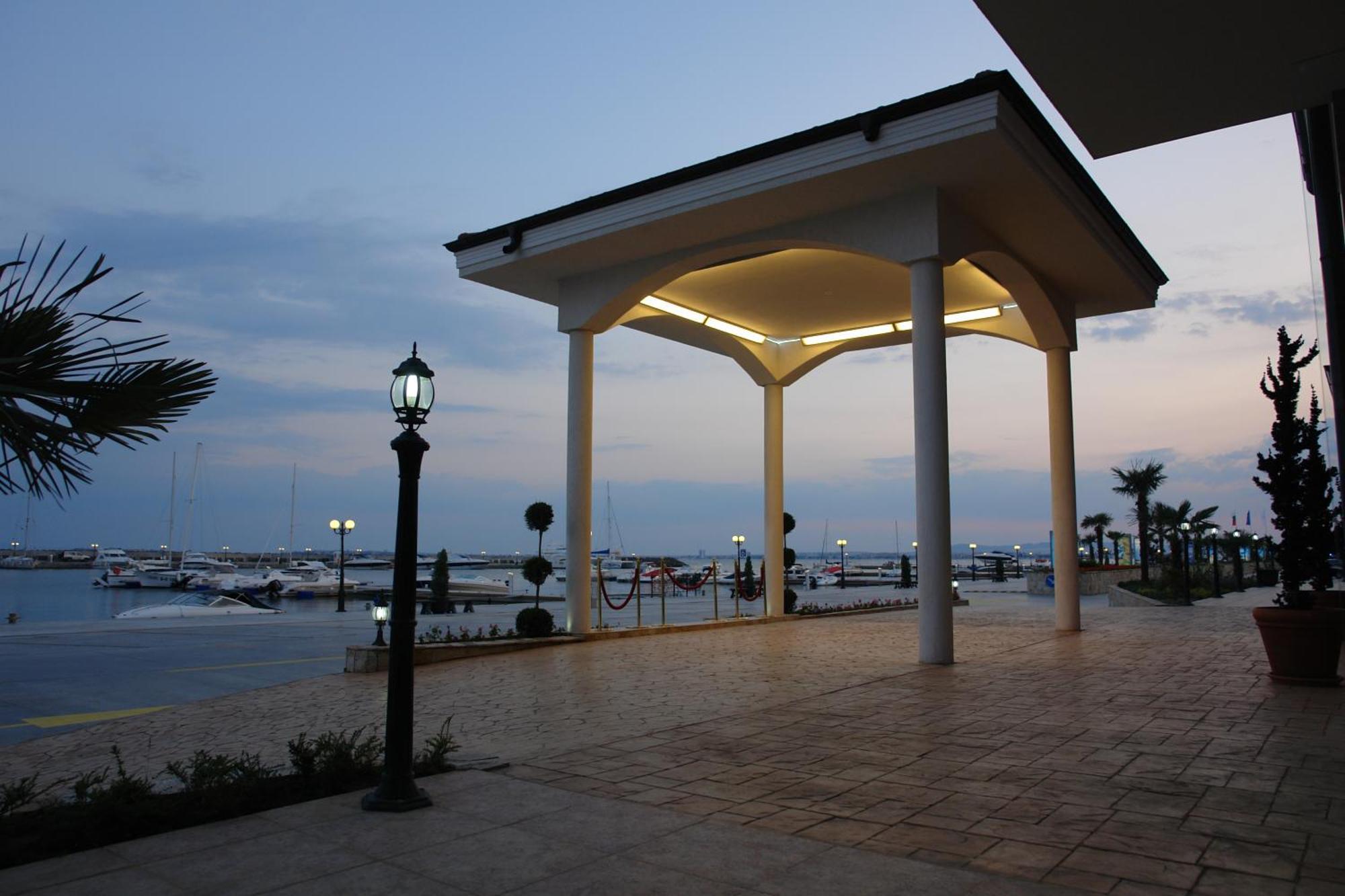 Hotel Palace Marina Dinevi Sveti Vlas Esterno foto